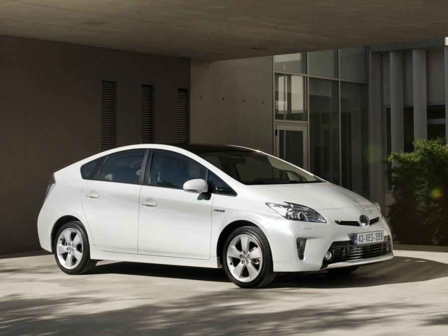  Toyota Prius 2011 года  (фото 17 из 36)